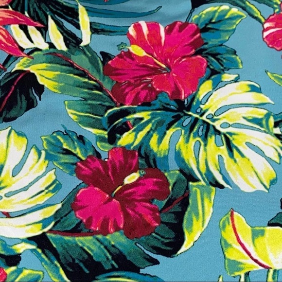 Tart Collection Ruffled Floral Swimsuit Medium - Picture 10 of 14